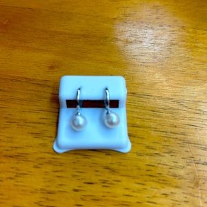 14kt white gold earrings